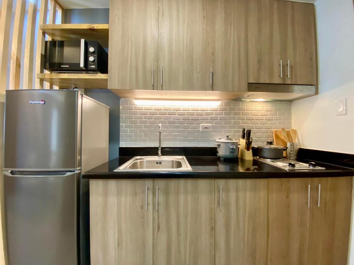 Will's Place @ Shore2 Residences Mall Of * Manila