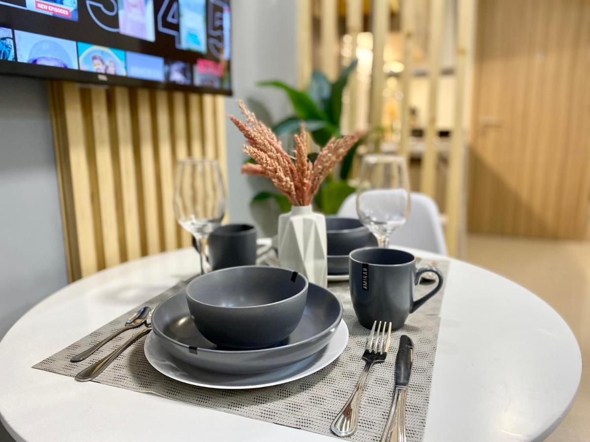 Will's Place @ Shore2 Residences Mall Of *